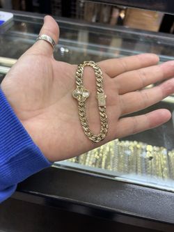 14k Clover Bracelet 📲 We Buy Gold &. Silver 