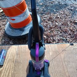 Bissell Vacuum Cleaner