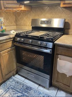 Used Oven $300