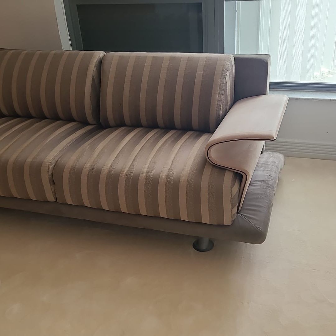 Beautiful Unique High End Living Room Sofa 