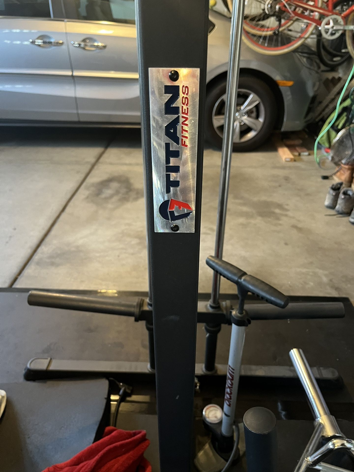 Titan Fitness Lat Machine