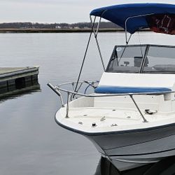 Angler 204 Walkaround Boat Johnson 150