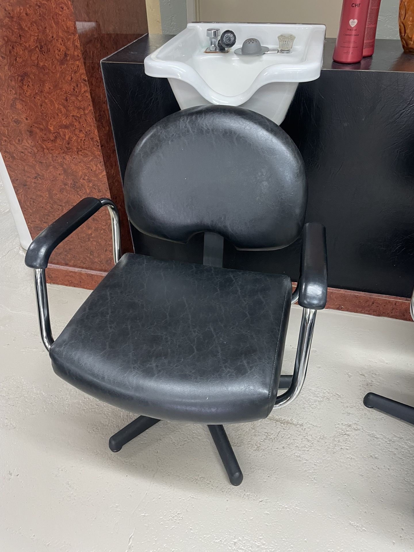 Shampoo Chair