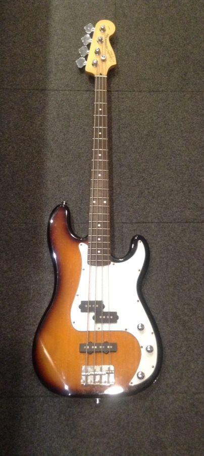 Squier Affinity Series Bronco (Phl028093)