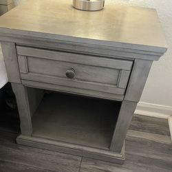 Two Signature Design Ashley Furniture Grey Lettner Nightstands
