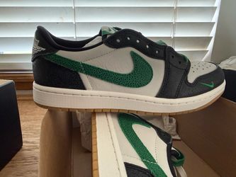 Air Jordan 1 Low OG Green Toe Sneakers