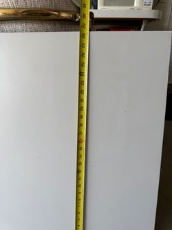 Formica Counter Top With Backsplash $15 Has a Black mark on the top