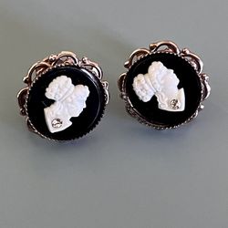 Vtg Cameo Rhinestone Earrings