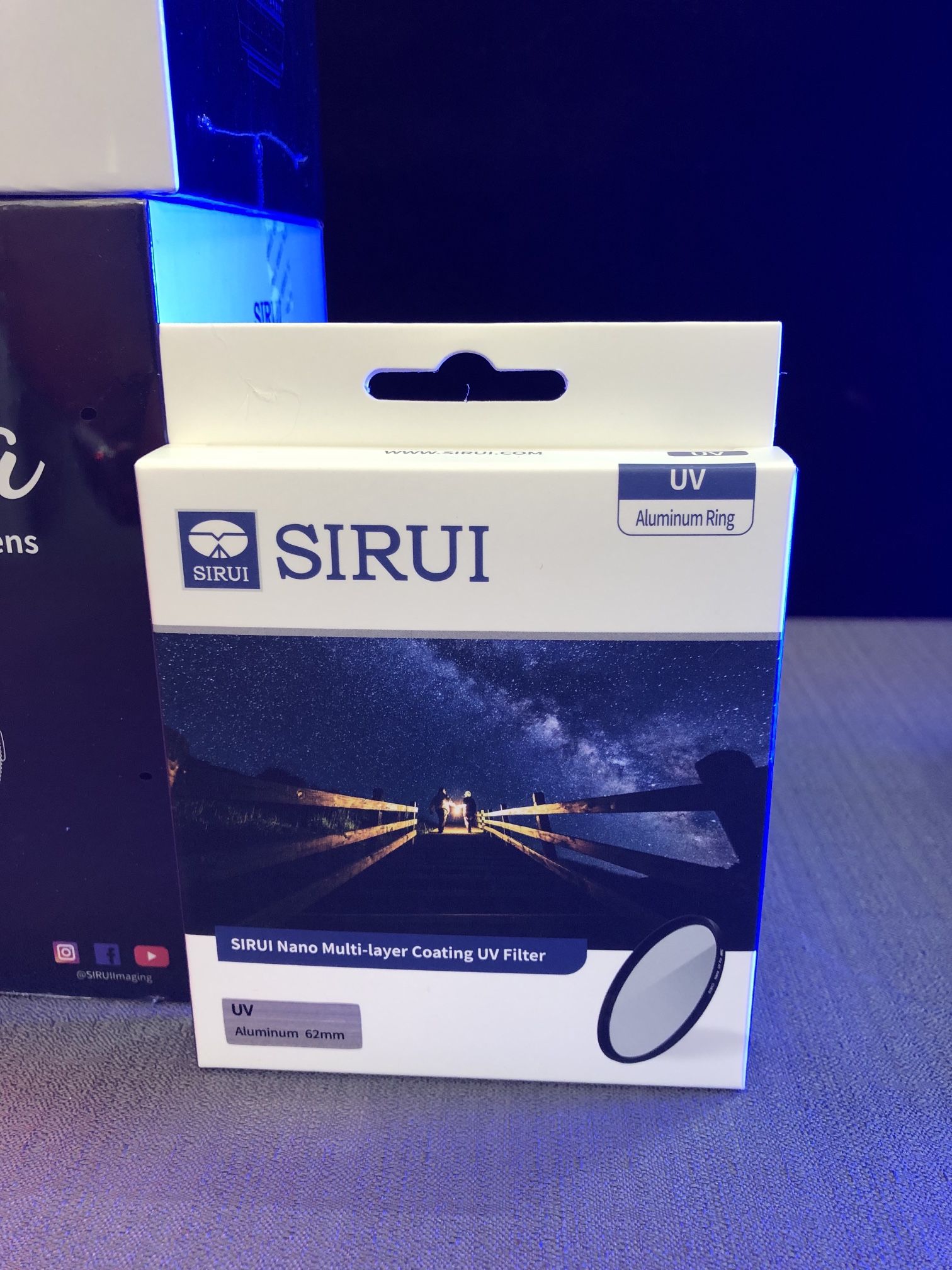 Sirui Aurora 35mm f/1.4 Lens Full Frame AF/MF Switch