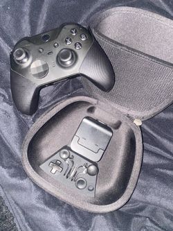 Xbox Pro Elite Series 2 with Charging Kit & Accessories