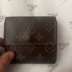Louis Vuitton Card Holder – Closet Connection Resale