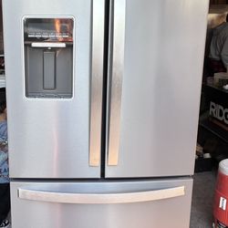 Whirlpool 36-inch wide 23.4 cu. ft. Counter-Depth French Door Refrigerator