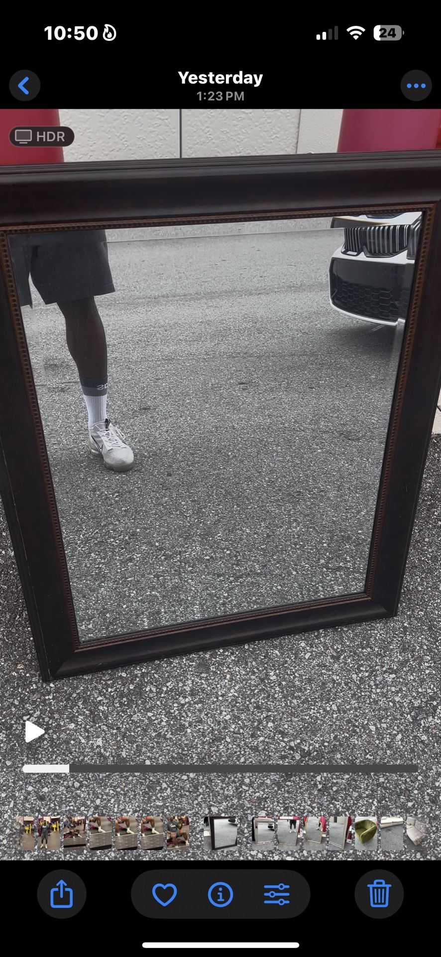 Beautiful mirror great condition 26”x34”
