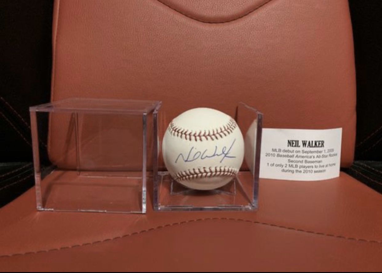 Baseball Signed Neil Walker with Certificate of Authenticity Tristar