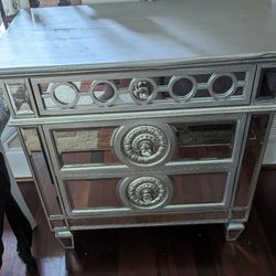  Mirror Chest with 3 drawers 