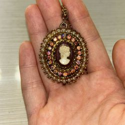 CAMEO NECKLACE WITH AB Rhinestones And Seed Pearls Goldtone 14 And 18” Chains