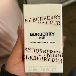 Burberry Her Perfume Intense 1 ounce