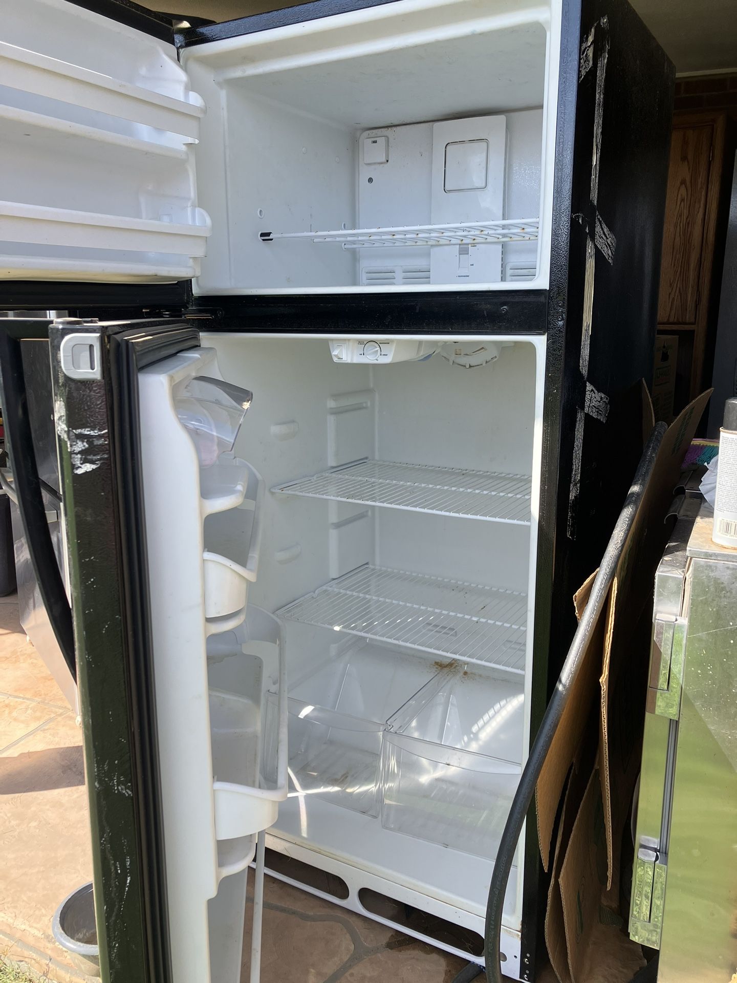 Frigidaire Fridge