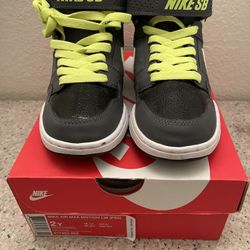 New! Nike’s Lil Boys