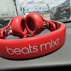 Beats MIXR Studio Pro Headphones With Case And Aux Cord