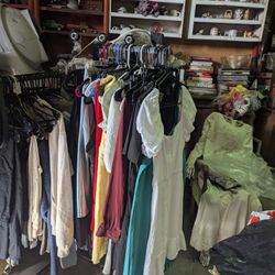 JUNIORS CLOTHING SALE