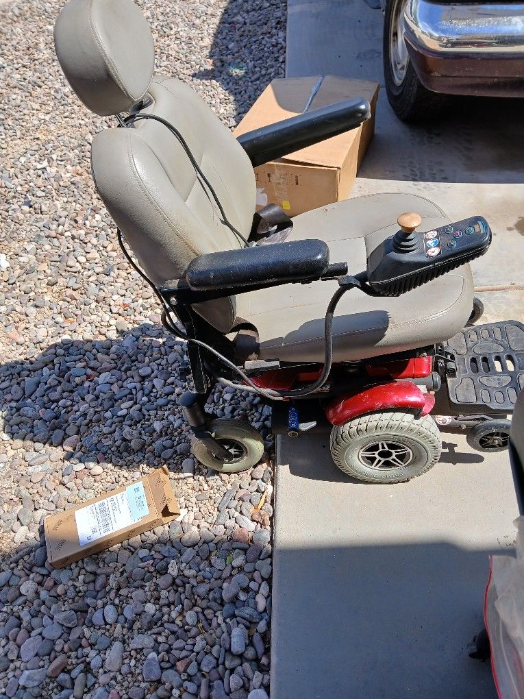 Electric Wheelchair