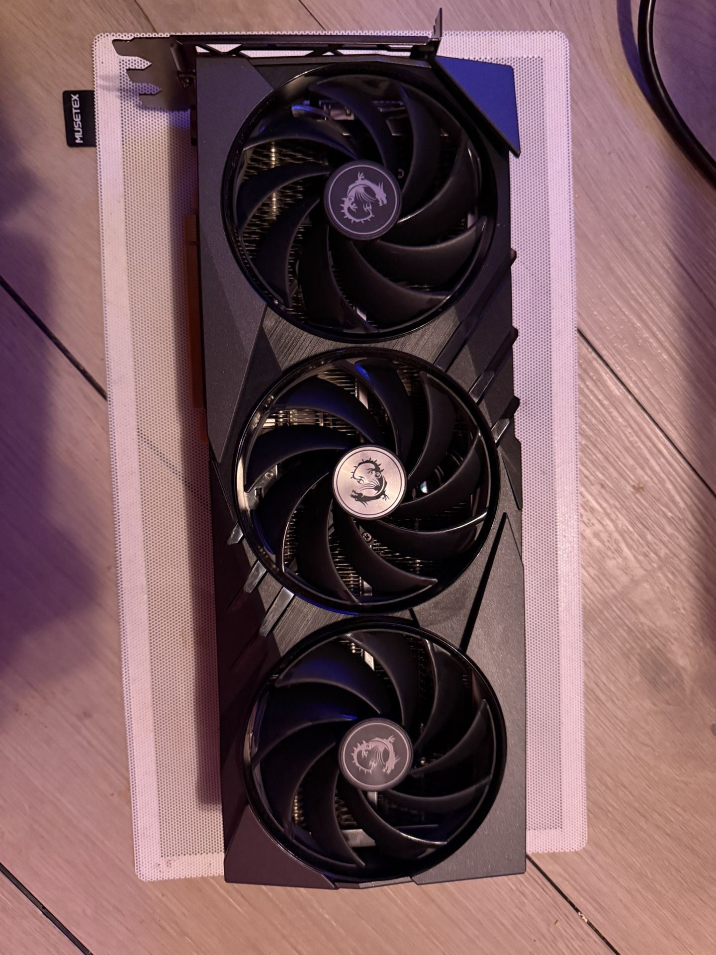 Like New 4090 MSI Slim Graphics Card 2 Year Warranty 