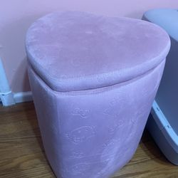 Hello kitty ottoman 