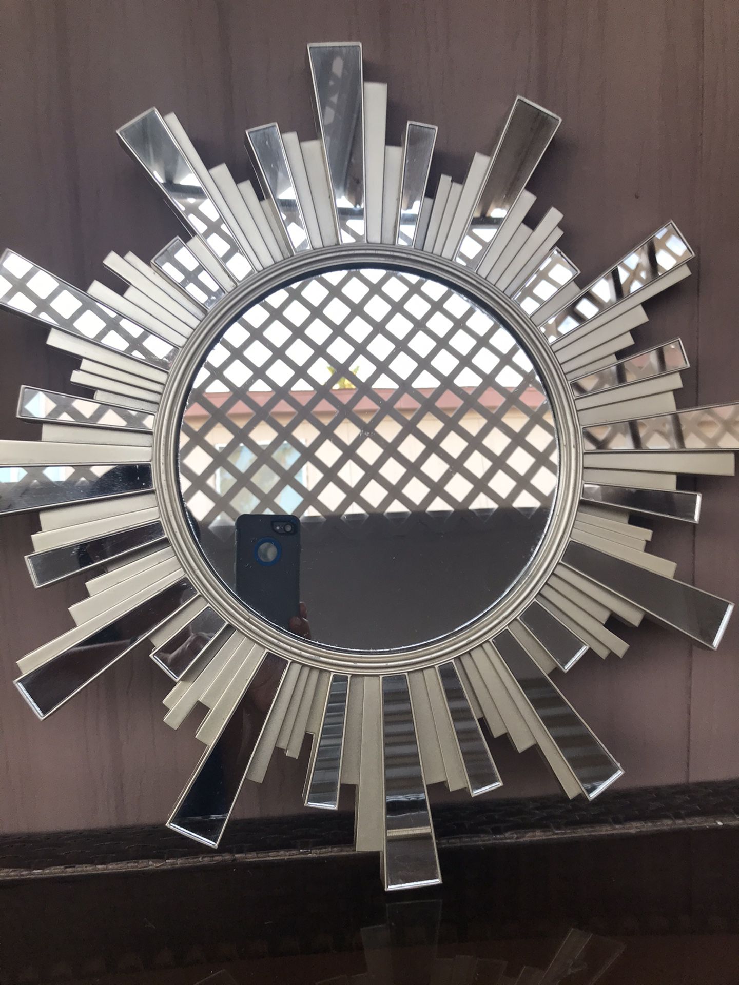 Nice Wall hanging mirror (pending to pick up today)