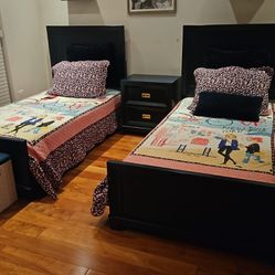 2 Single Navy Blue Beds With Nightstand And Matress