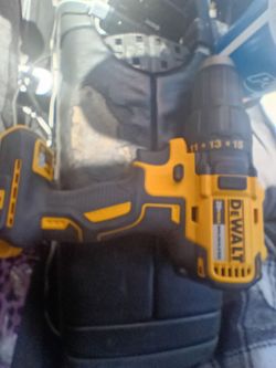 DEWALT 20V MAX Compact Brushless Drill/Driver, specifically model DCD777