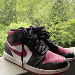 Nike Air Jordan 1 Retro High OG “Bred Toe” 