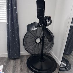Lasko Industrial Grade 30" 3-speed Pedestal Fan (black, model 3135)