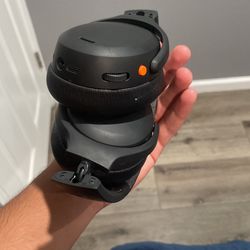 SkullCandy Head Phones Wireless