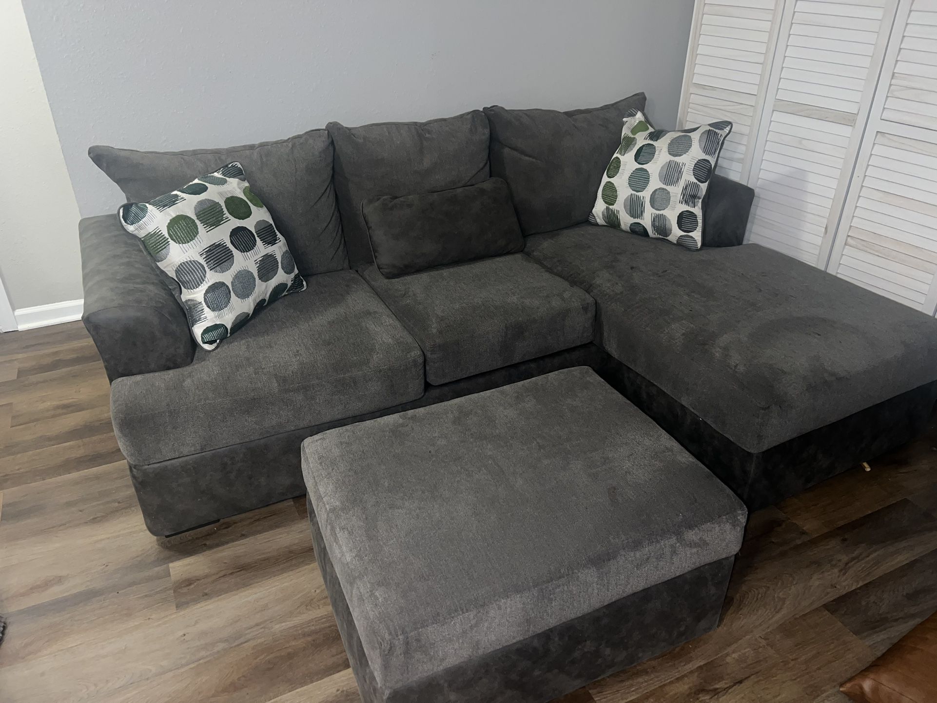 3-Seat Sofa Sectional With Ottoman