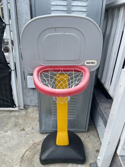 Toddle basketball hoop
