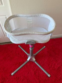 HALO BassiNest Luxe Swivel Sleeper Bassinet - 360° Rotation, Vibration & Sound (Dove Grey)