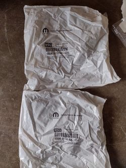 Stud-hub Mopar Brand