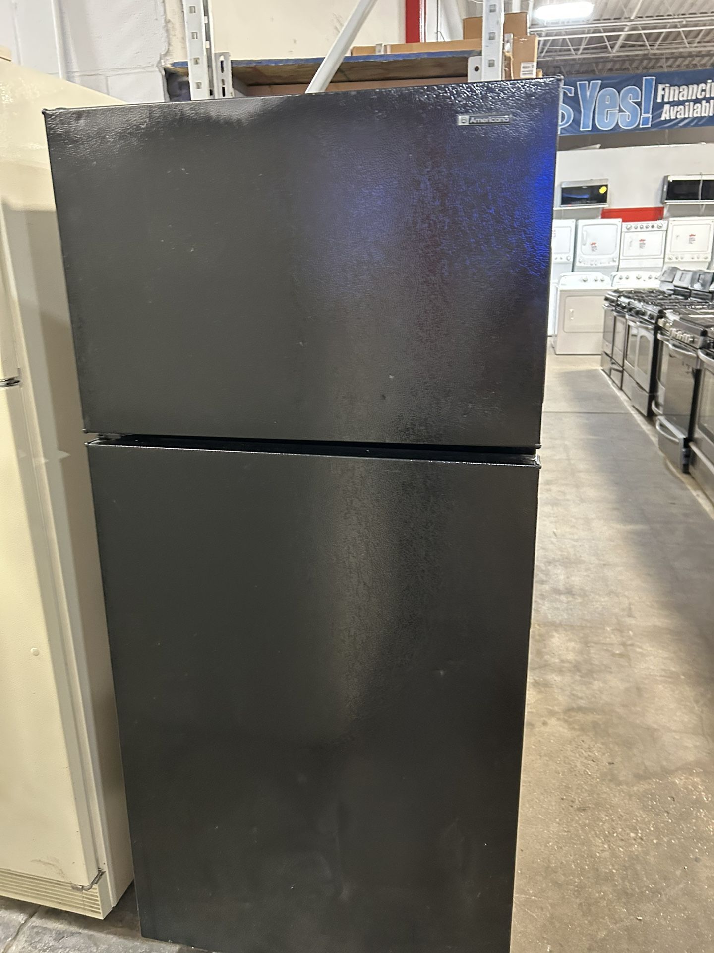 28” Top Freezer Fridge