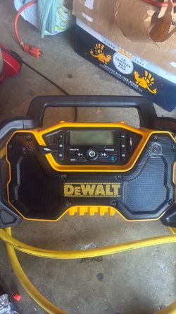 DeWalt Jobsite Bluetooth Radio