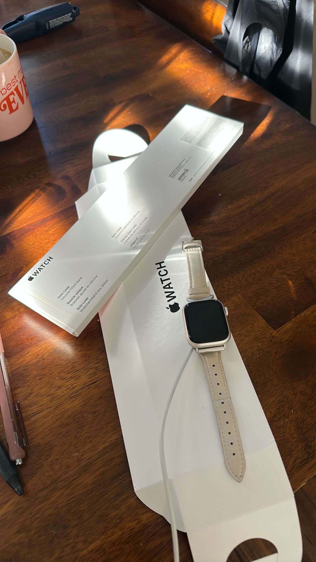 Apple Watch Series 8 Starlight