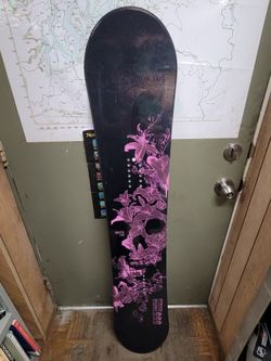 Onyx 148 Triple Nickle Snowboard. New