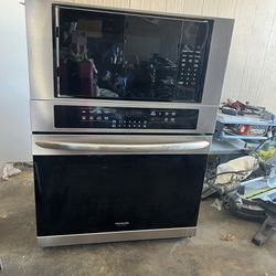 Frigidaire Microwave & Oven