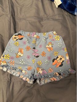Shorts size 2t