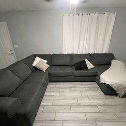 Sectional Couch 