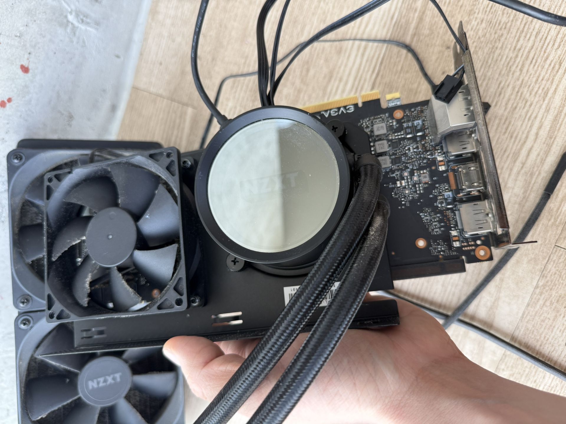EVGA 2080 Super BLACK/NZXT AIO water cooled