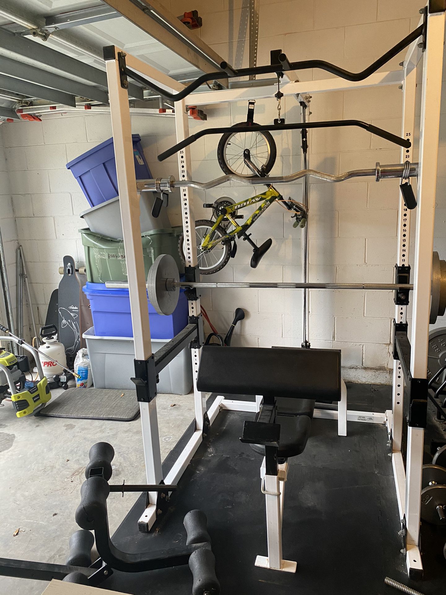 Complete Home Gym - Olympic Weight Bench and 255lbs of Weight plus mat