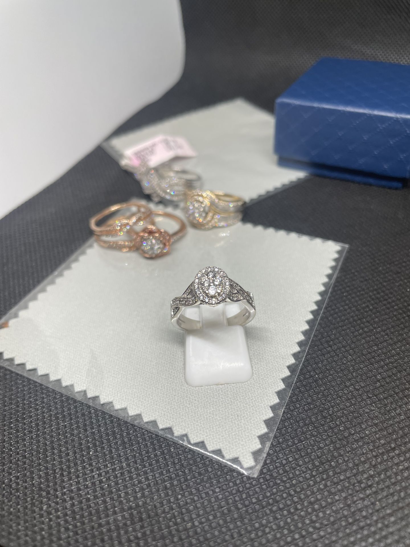 10k white gold halo diamond ring