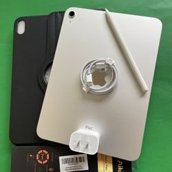 256gb Apple IPad 10th Generation (10.9” Liquid / 2022 model) with pen, keyboard, case & Accessories (warranty 2026) 