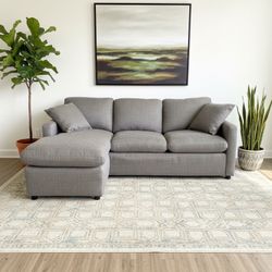 Living Spaces Reversible Sectional 🛻Delivery Available🛻